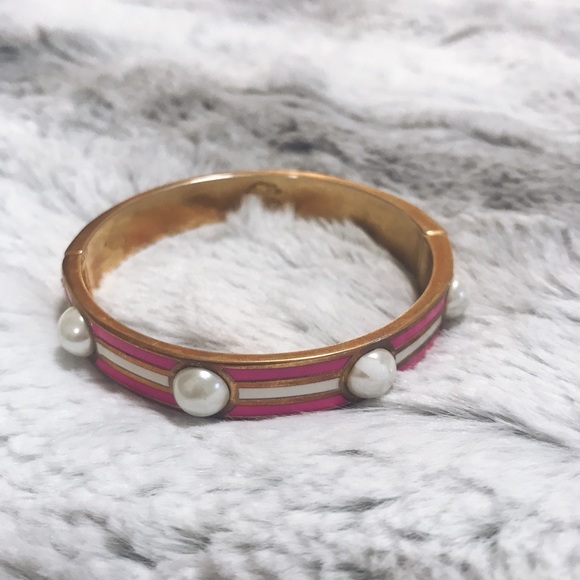 Pink and White Pearl Bangle Bracelet - Picture 3 of 3